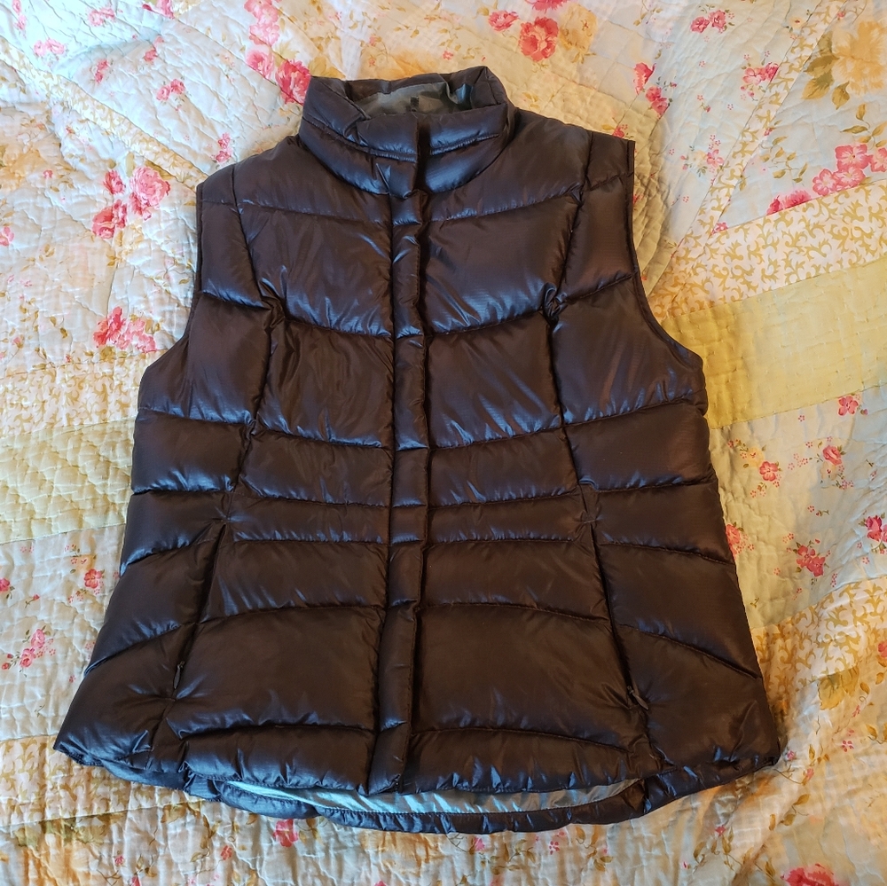 Eddie Bauer Premium Goose Down Puffer Vest Women's Size Medium M Black Gunmetal